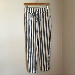 American Eagle Women’s Black and White High Rise Striped Pants, Size Small